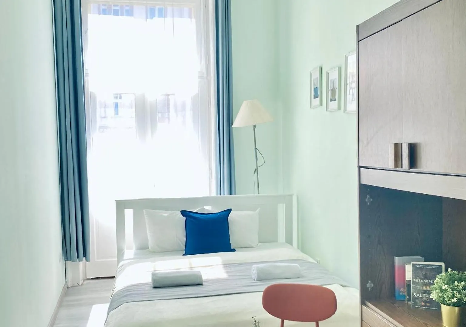 Ubytování v soukromí Baross Apartment With Convenience And Style Budapešť