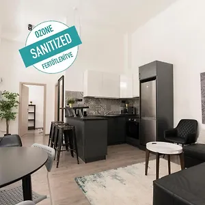 Apartamento Standard By Hi5 - Rákóczi út 23, Budapest
