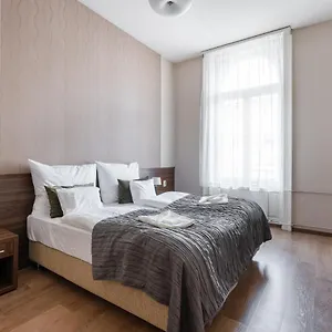 Elit Boutique Rooms- Location by bqa Budapest