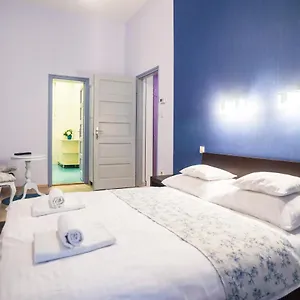 3* Konukevi Budapest Rooms Bed And Breakfast