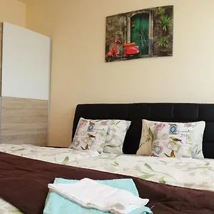 2* Konukevi Garden House