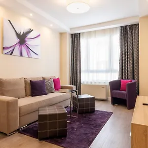 Silver Crown & Residence, Palace Quarter 酒店