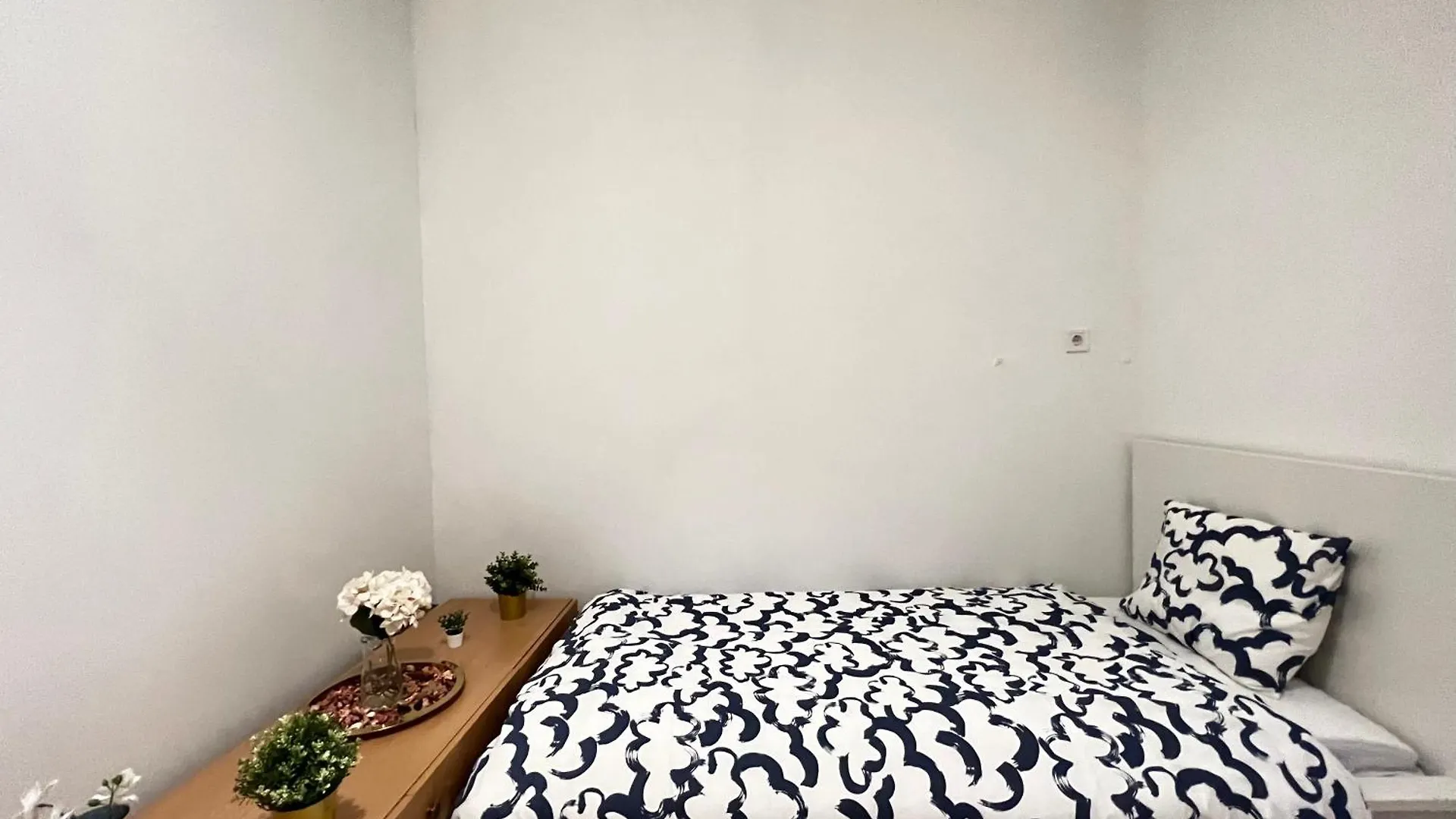 Baross Apartment With Convenience And Style Budapest 0*,  Hungary
