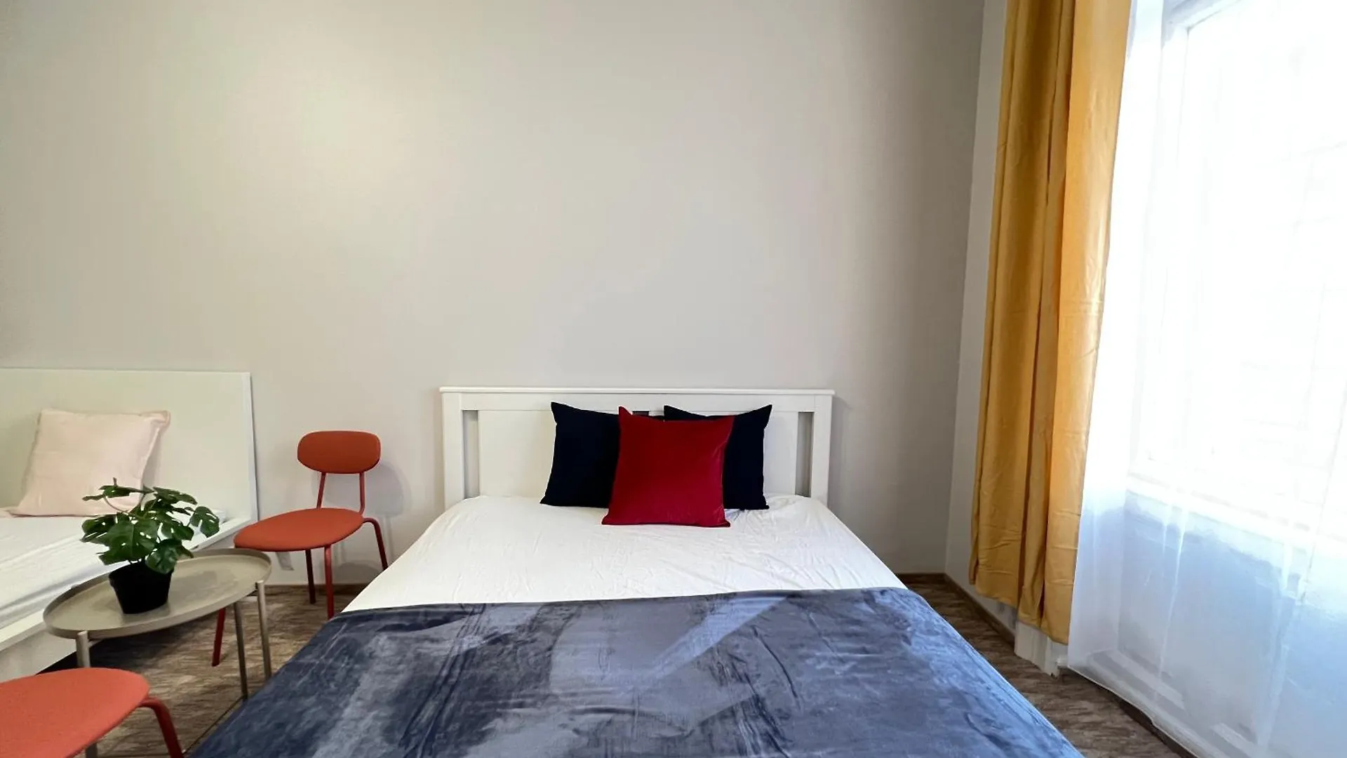 Homestay Baross Apartment With Convenience And Style Budapest